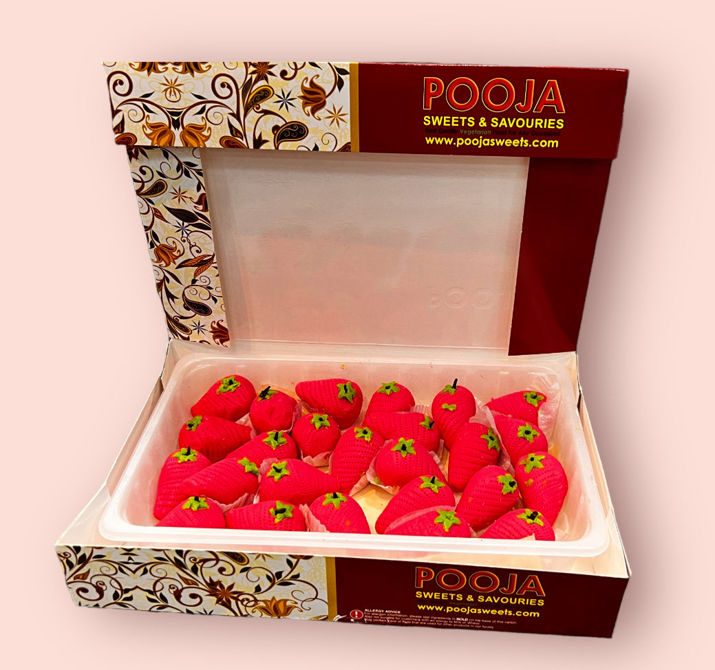 Special Buffalo Khoya Strawberry Treats 1kg tray